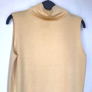 Luxury, Ellen Tracy Tee Shirt.98% Silk 2% Spandex. NEVER WORN, MUST HAVE!